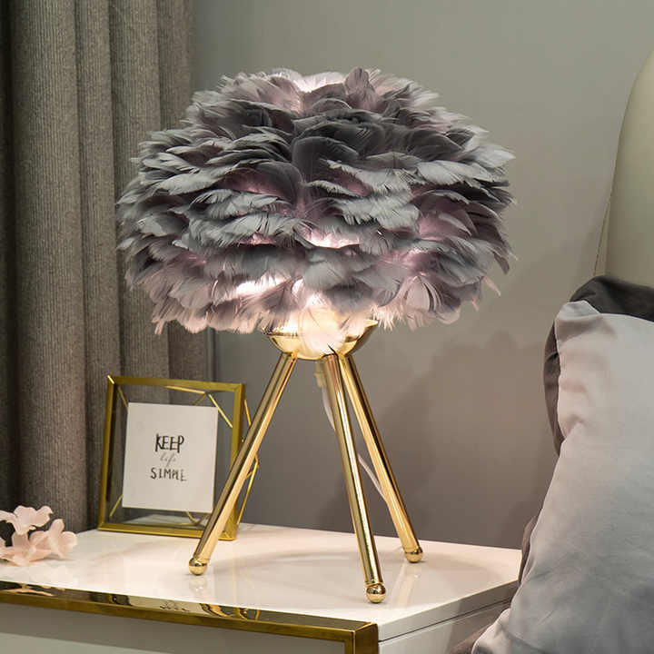 Dimmable Feather Table Lamp - Elegant Decorative Lighting for Home