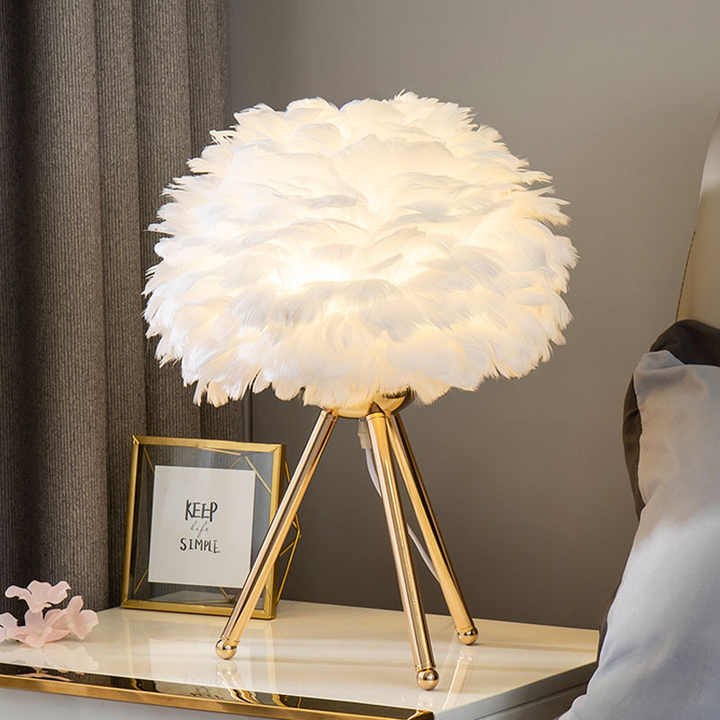 Dimmable Feather Table Lamp - Elegant Decorative Lighting for Home
